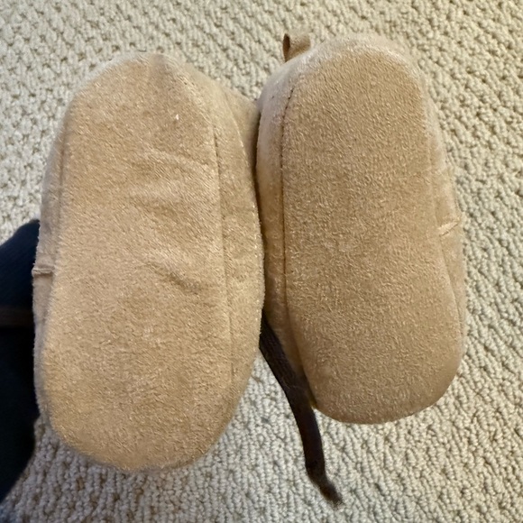 NWOT Rising Star Fleece Booties Size 9-12 Months - Picture 3 of 5